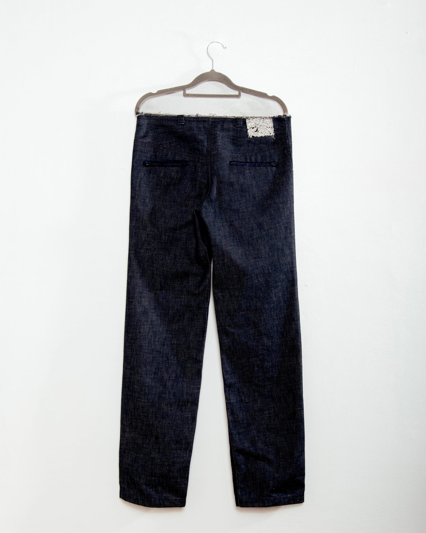 Slashed waistband Buttonhole pants