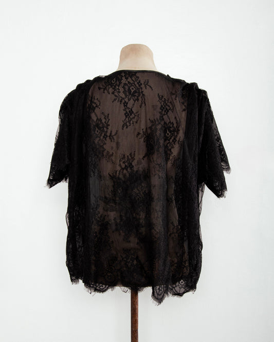 Pleated Shoulder tee in French lace