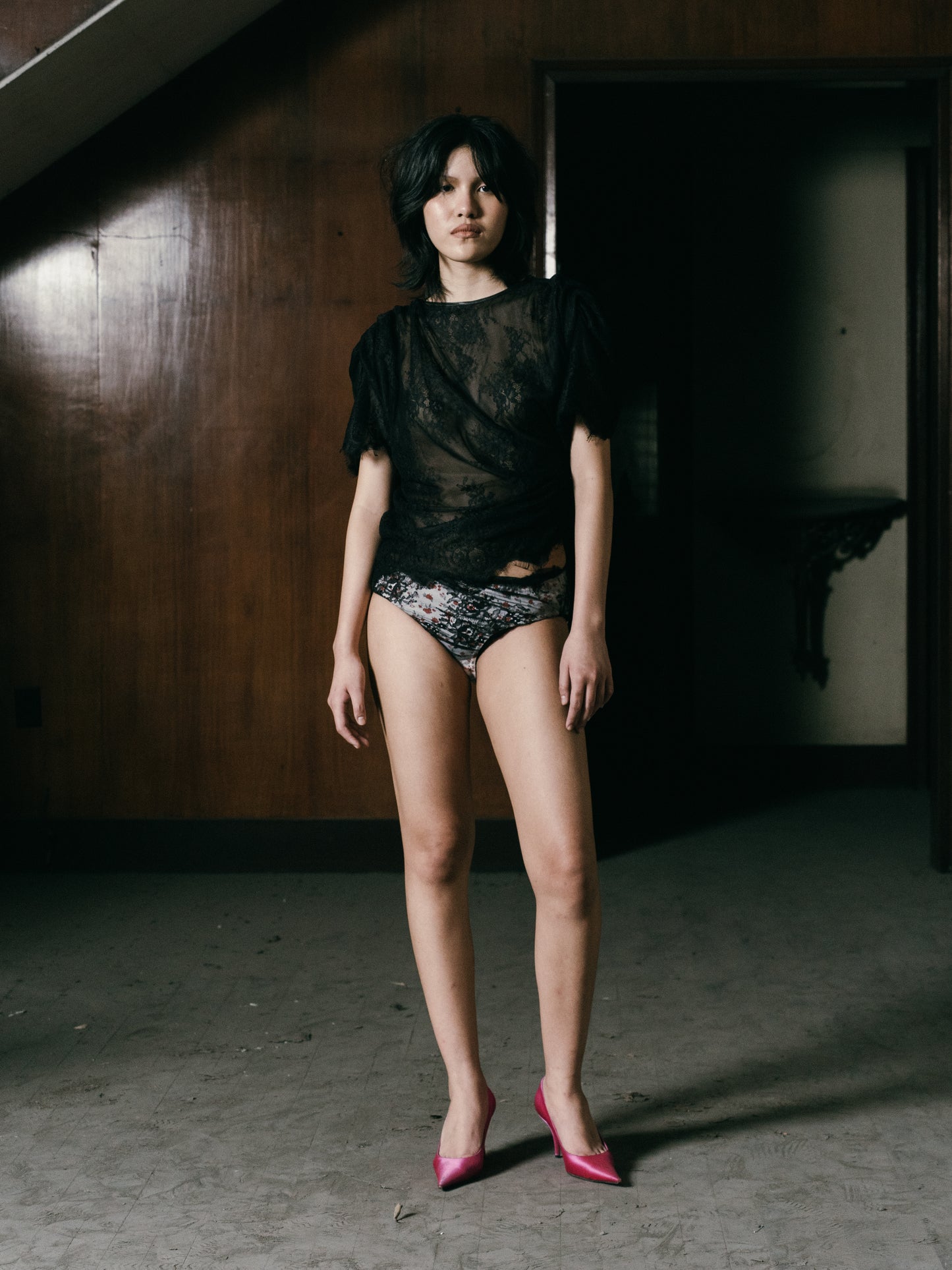 Pleated Shoulder tee in French lace